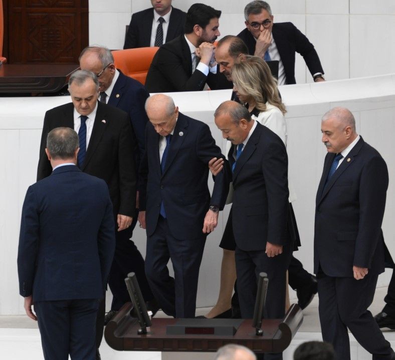 MHP lideri Bahçeli, TBMM Başkanı seçimlerinde oy kullandı - Resim: 14