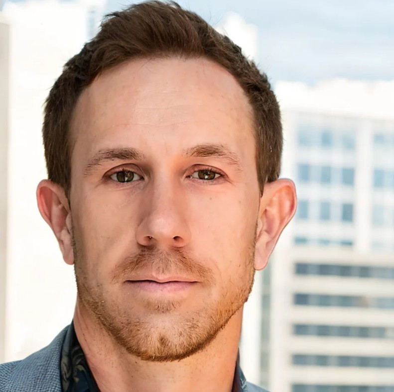 Başbakanın basın danışmanı sapık çıktı: Kadınları gizlice kaydetmiş - Resim : 1