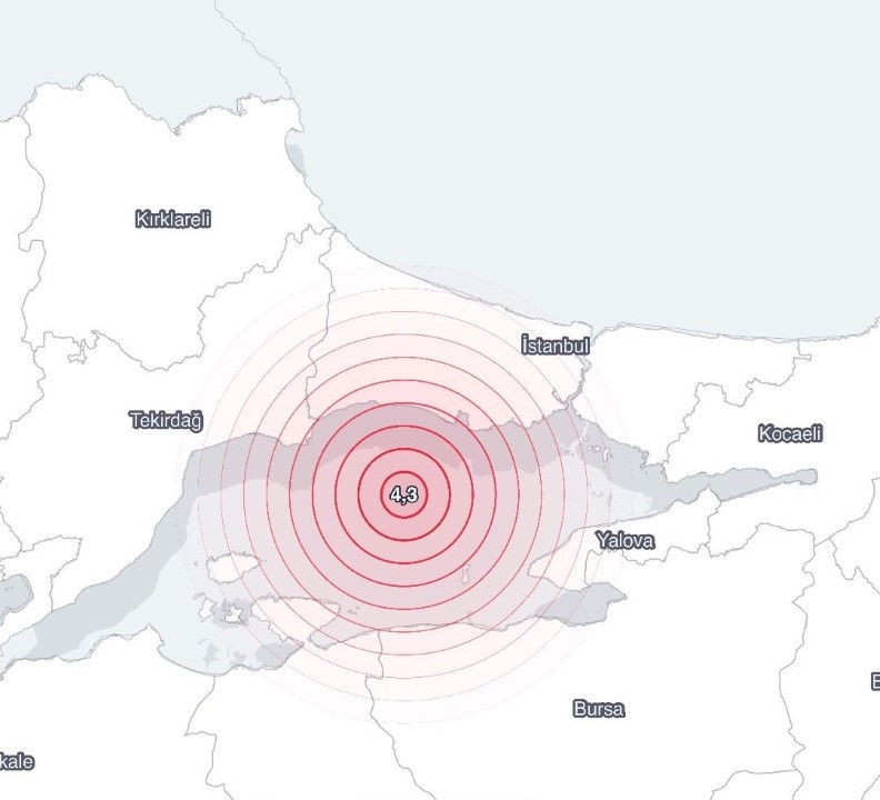 Marmara Denizi'nde deprem: İstanbul ve birçok ilde hissedildi - Resim : 2
