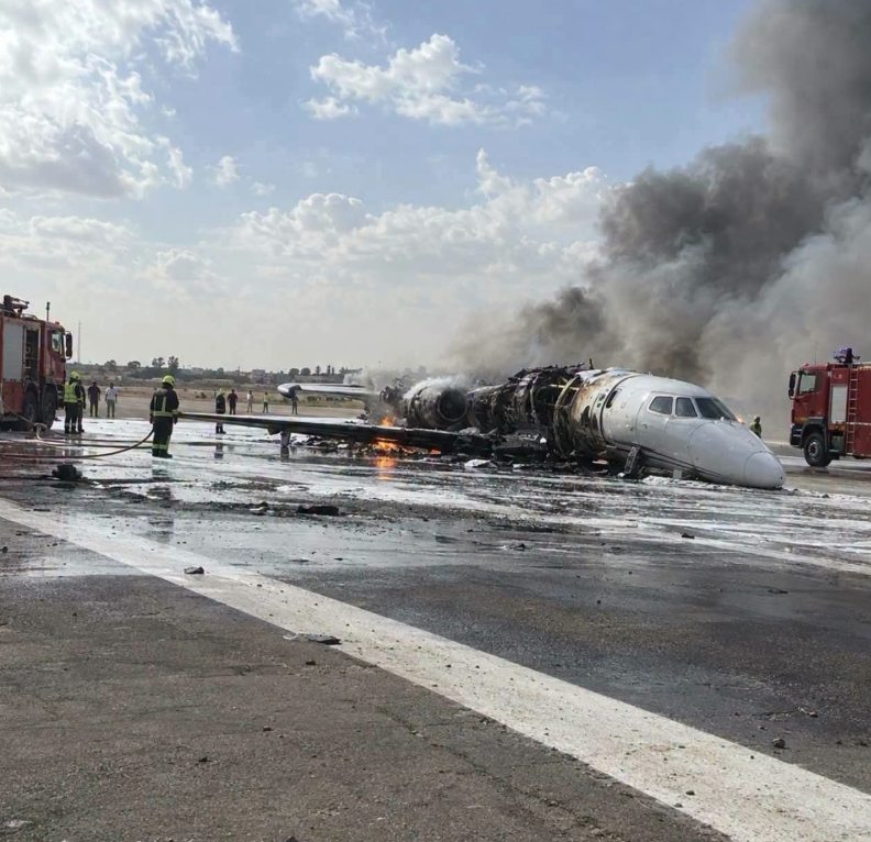 İstanbul’dan kalkan jet Libya'da kaza yaptı. Alev içinde kaldı - Resim : 4