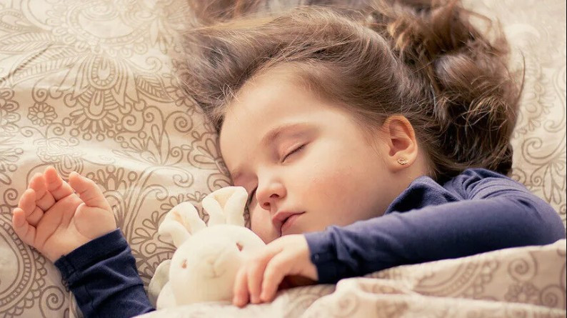 Beynin kendini yıkadığı saat belli oldu! Bilim insanları a&ccedil;ıkladı - Resim : 1