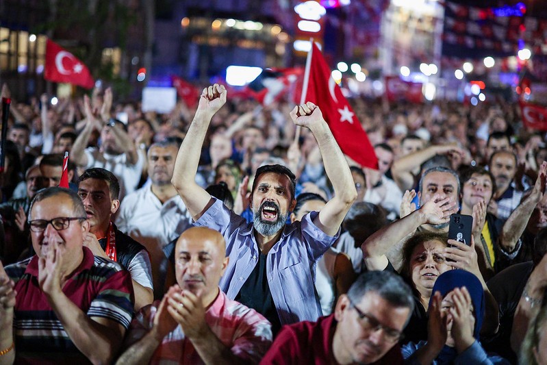 Özgür Özel meydan okudu: Tepemin tasını attırma dağılmamak üzere toplanırız - Resim : 9