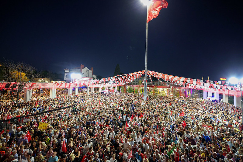 'Millet İradesine Sahip Çıkıyor' On binler bu kez Bakırköy'de - Resim : 1