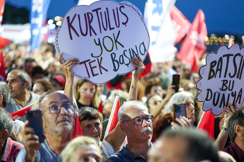 Özgür Özel kürsüden duyurdu: 'İBB davası borsası' oluşturuldu, elimizde kanıtlar var - Resim : 15