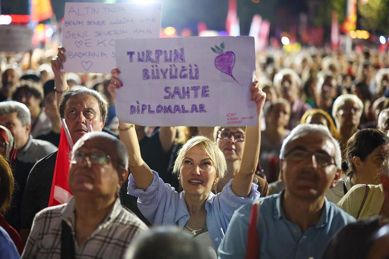 Özgür Özel kürsüden duyurdu: 'İBB davası borsası' oluşturuldu, elimizde kanıtlar var - Resim : 3