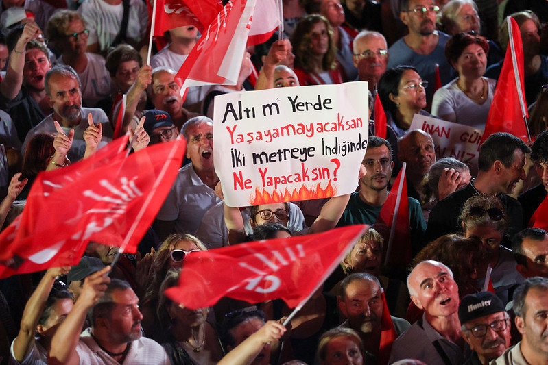 Özlem Çerçioğlu'nun AKP'ye geçmesinin ardından CHP'den Aydın'da gövde gösterisi - Resim : 7