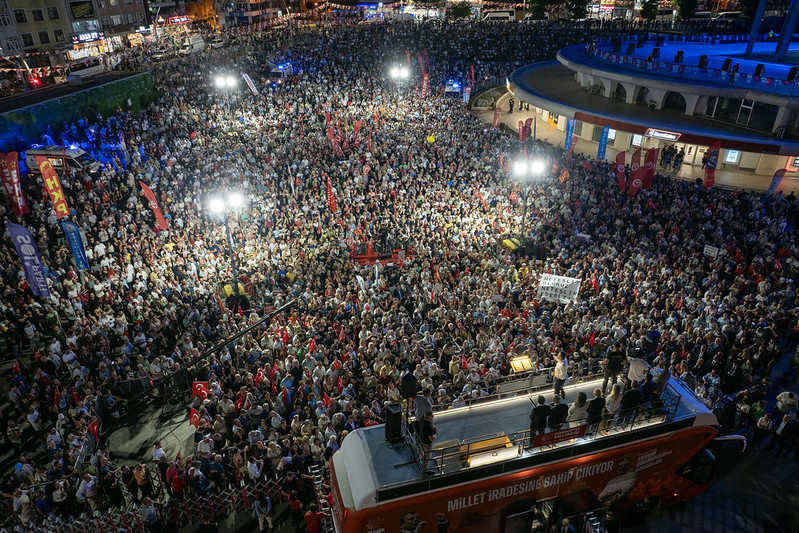 'Millet İradesine Sahip Çıkıyor' Adres Zeytinburnu - Resim : 9