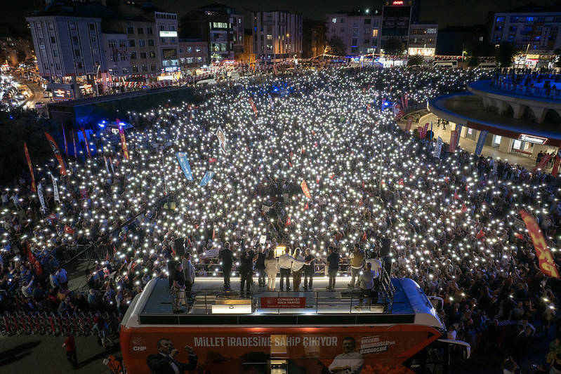 'Millet İradesine Sahip Çıkıyor' Adres Zeytinburnu - Resim : 6