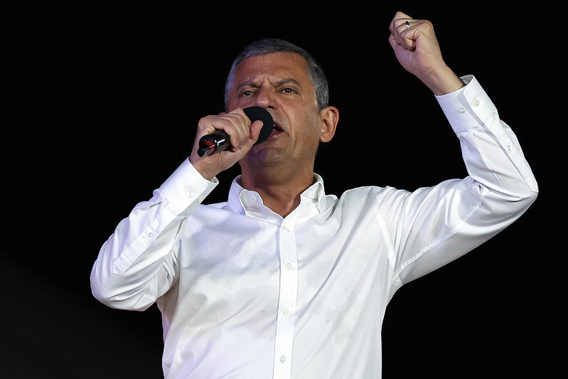 'Millet İradesine Sahip Çıkıyor' Adres Zeytinburnu - Resim : 16