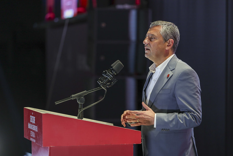 Özgür Özel: Ekrem İmamoğlu 15,5 milyon vatandaşın adayıdır - Resim : 6