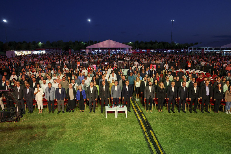 Özgür Özel: Ekrem İmamoğlu 15,5 milyon vatandaşın adayıdır - Resim : 4