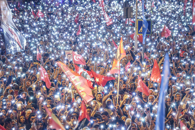 'Millet İradesine Sahip Çıkıyor' On binler Bahçelievler'deydi - Resim : 3