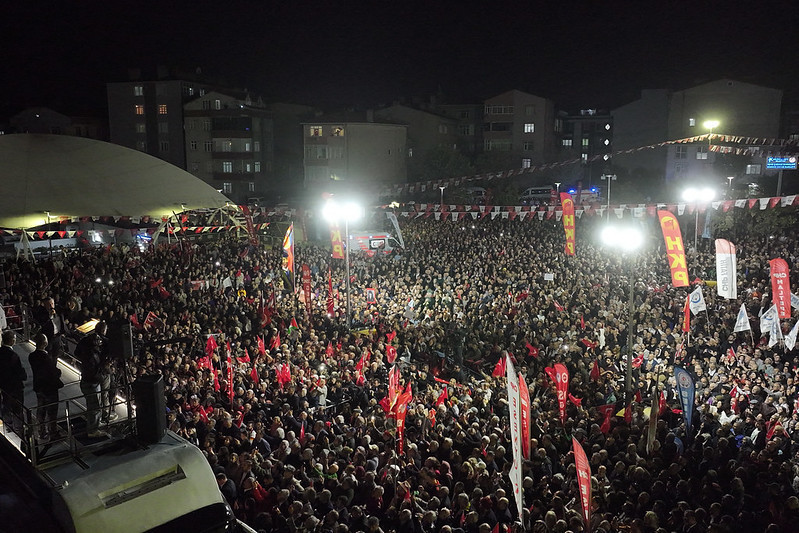 Özel, Meclis'te protesto ettiği Erdoğan'a seslendi: Trump seni seçmenin elinden kurtaramaz - Resim : 13