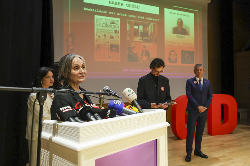 &Ouml;zg&uuml;r &Ouml;zel: AK Parti rahatsızlık yaratan t&uuml;m gazetecileri susturmaya &ccedil;alışıyor - Resim : 6