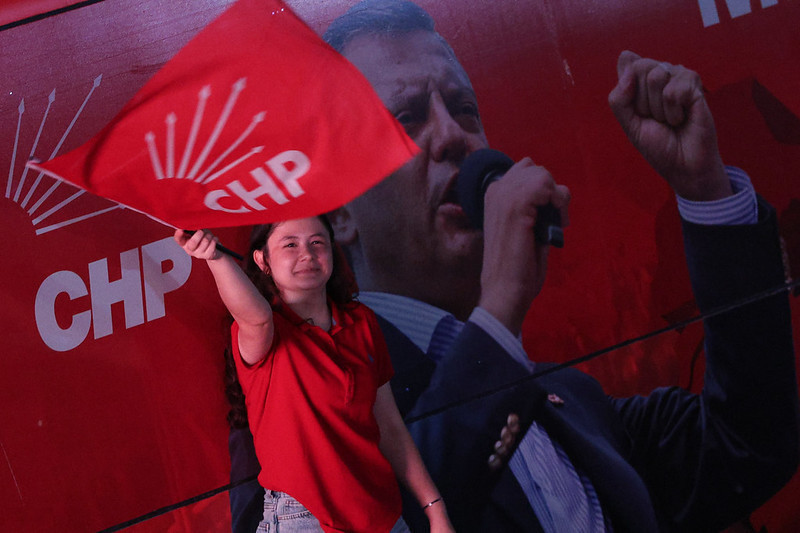 Özlem Çerçioğlu'nun AKP'ye geçmesinin ardından CHP'den Aydın'da gövde gösterisi - Resim : 20