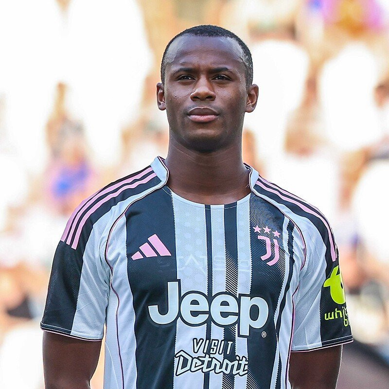 Beşiktaş, El Bilal Toure'yi resmen duyurdu: Yeni stoperin de eli kulağında! - Resim : 2