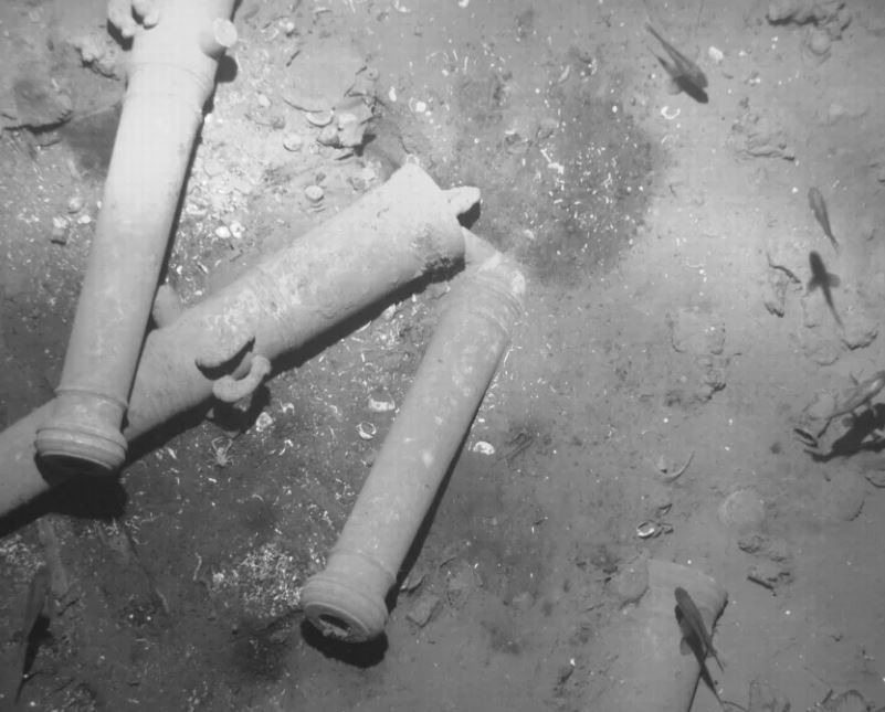 Milyarlarca dolar su altında: 300 yıllık batıktan ilk hazineler çıkarıldı - Resim : 1