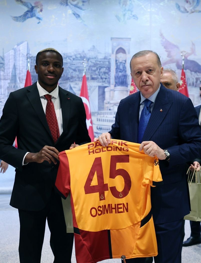 Osimhen'den Erdoğan'a hediye: Dolmabahçe'de buluşma - Resim: 5
