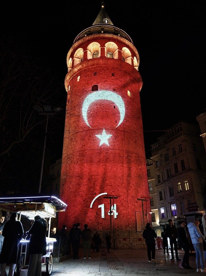 Çanakkale ruhu Galata kulesi'nde: Özel video yansıtıldı - Resim: 2