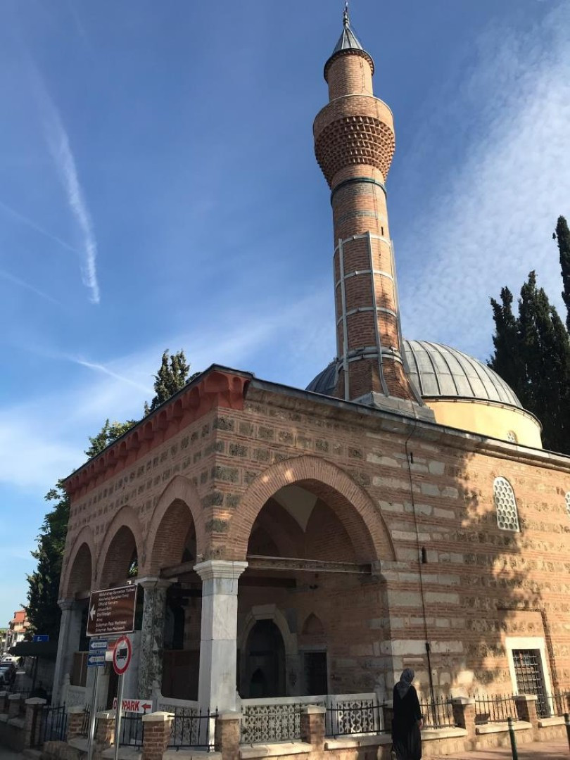 602 yıllık minare ayakta, 18 yıllık minare çürüyor - Resim : 1