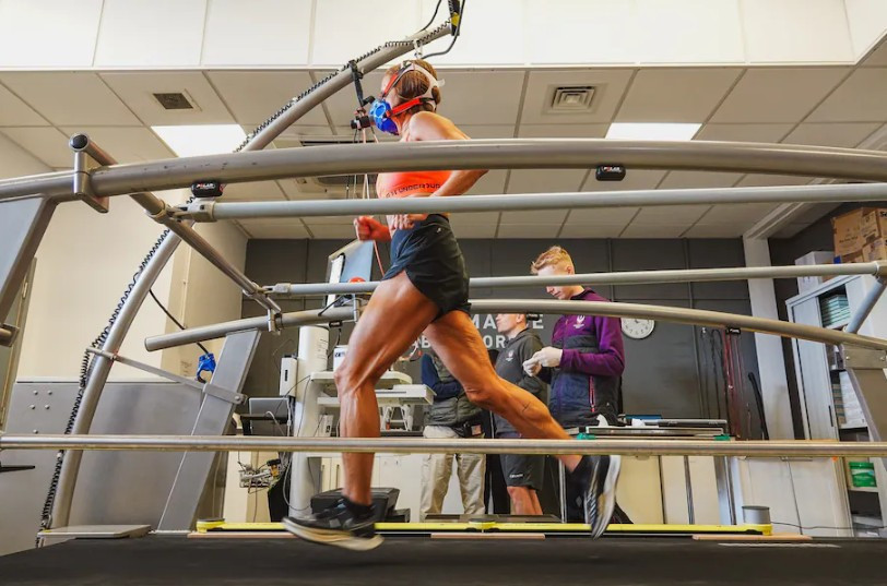 77 yaşında, 25 yaşındaki bir kadın kadar fit: İşte dayanıklılığının sırrı - Resim : 1