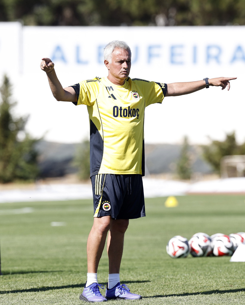 Jose Mourinho yine bombaladı: Fenerbahçe, futbol, transfer... - Resim : 1