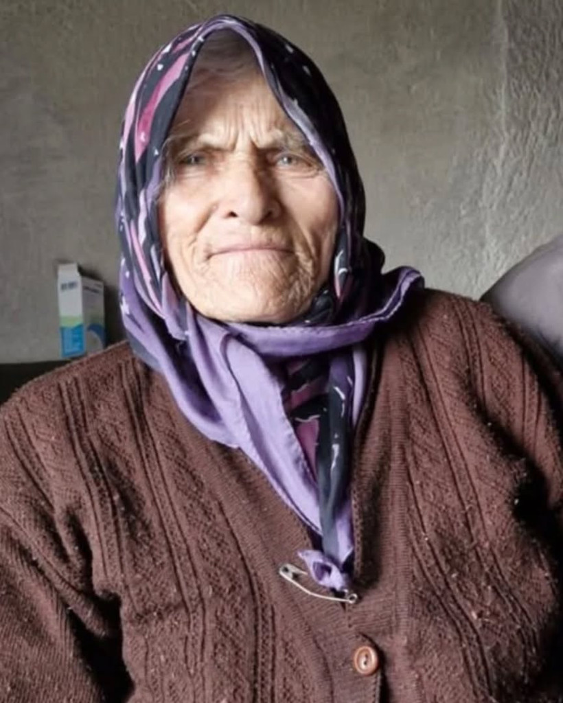 Evleri yangında küle döndü, yaşlı adam 'Engelliyim, hiçbir şey yapamadım' diye ağladı - Resim : 2