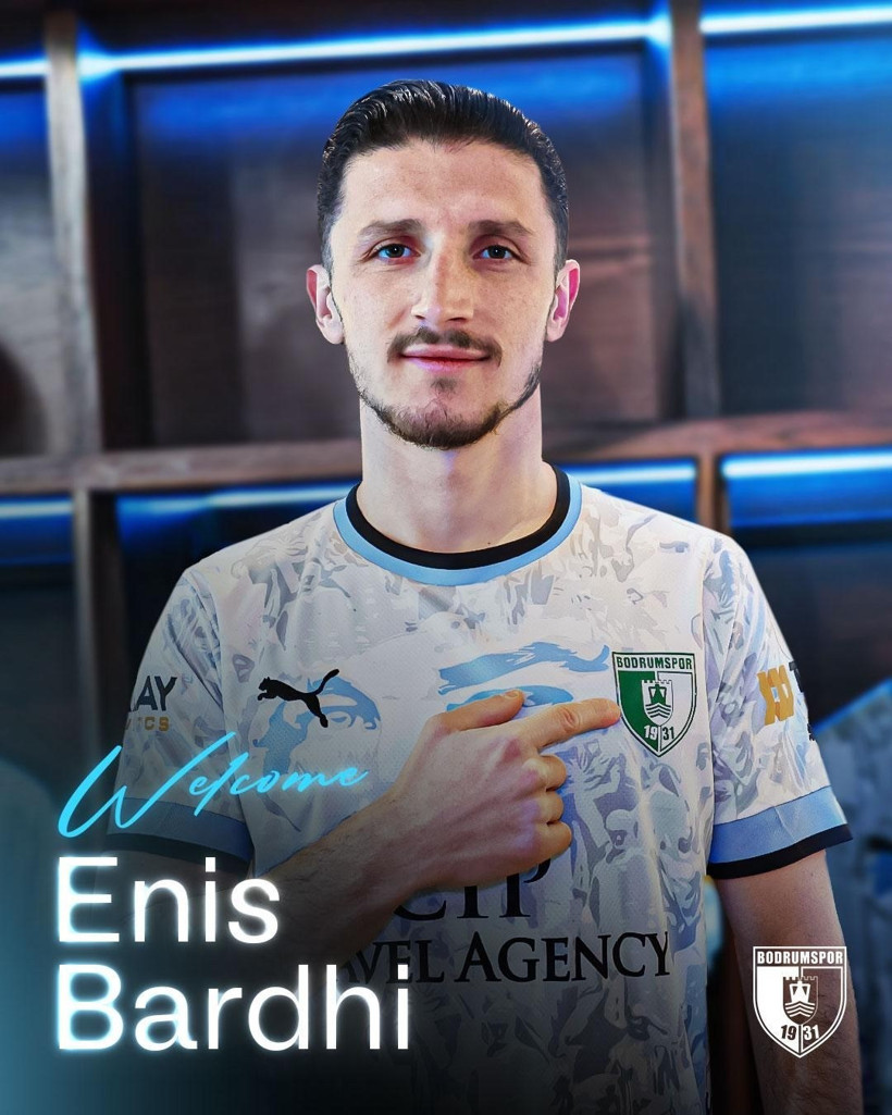 Volkan Demirel, Enis Bardhi'yi kaptı - Resim : 1