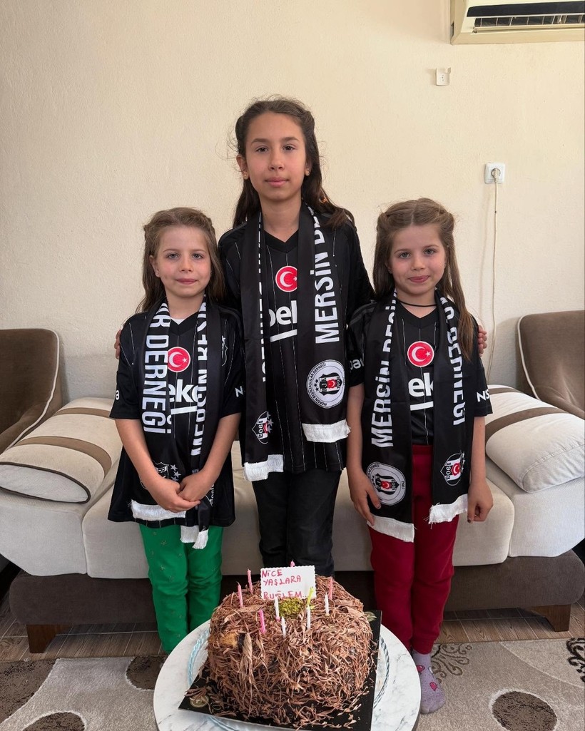 Fanatik baba üç kızına da "BJK" ismini verdi - Resim : 1