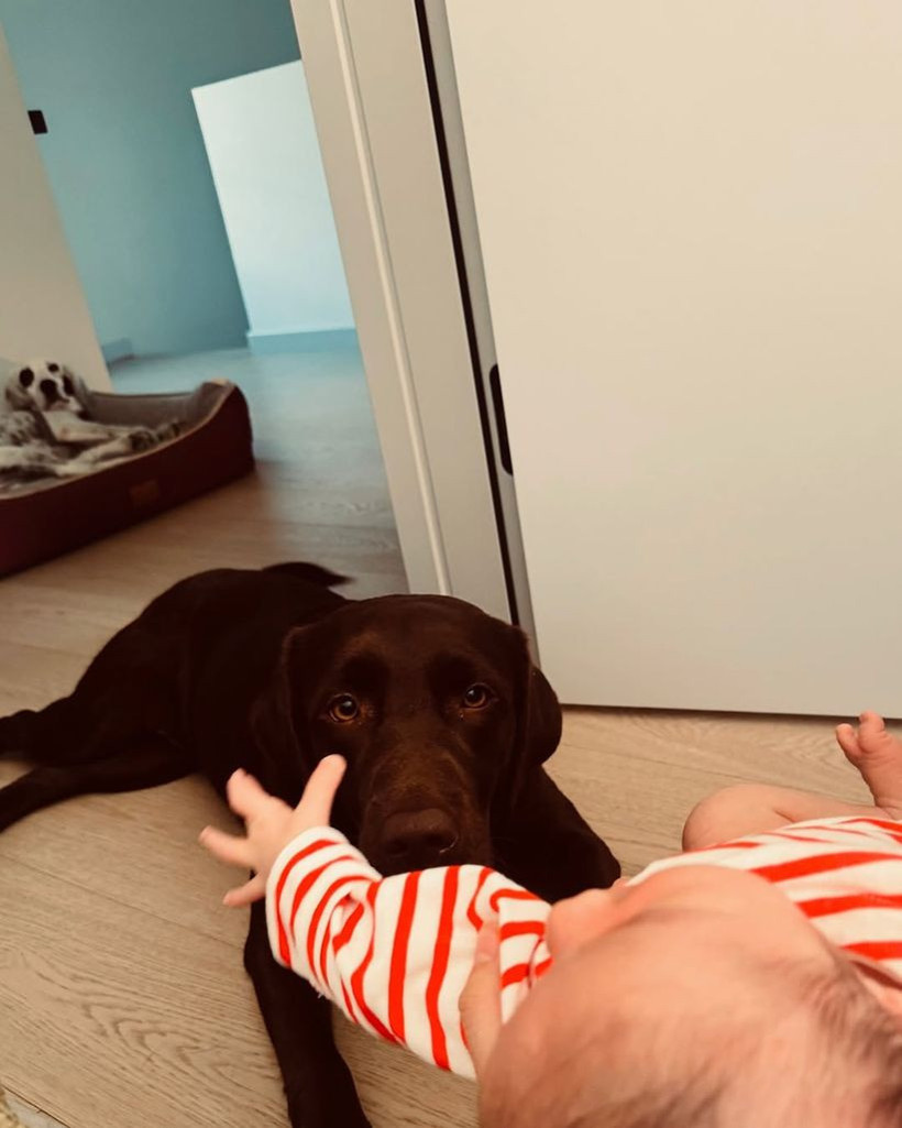 Pınar Deniz ile Kaan Yıldırım'dan oğulları Fikret Hakan'la ilk paylaşım - Resim : 2