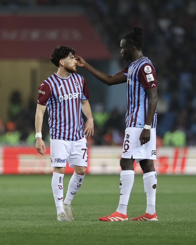 Trabzonspor, İstanbul'un devlerine boyun eğdi - Resim : 1