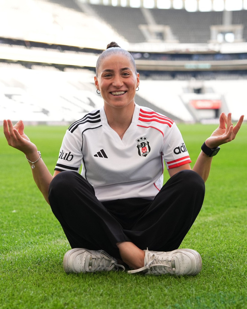 Beşiktaş'a yeni orta saha geldi - Resim : 1