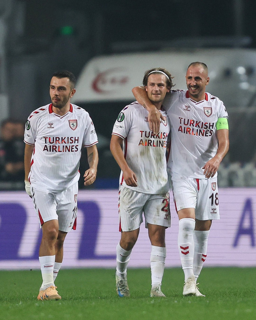 Samsunspor Avrupa'yı salladı: Konferans Ligi'nde kırmızı beyaz şov - Resim : 2