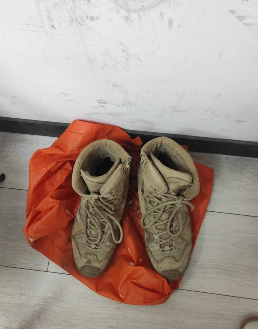 Gündüz keşif yaptı, gece kapının önündeki botu çaldı - Resim : 1