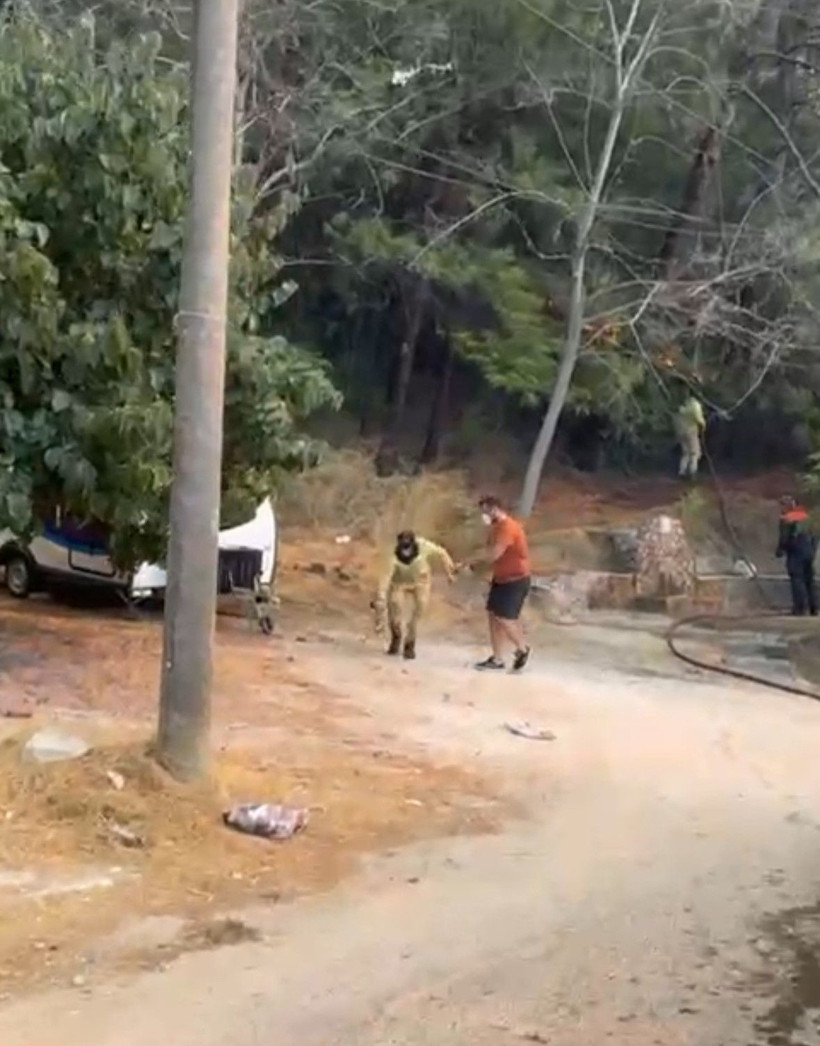 Çanakkale yine yanıyor: Binlerce kişi tahliye edildi - Resim: 40