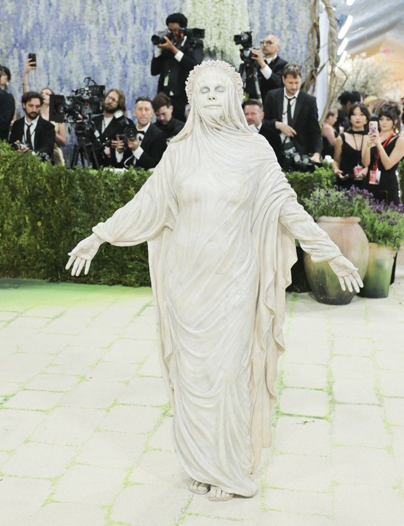 Met Gala 2026'da şıklık yarışı: Tarzlarını görenler inanamadı - Resim: 10