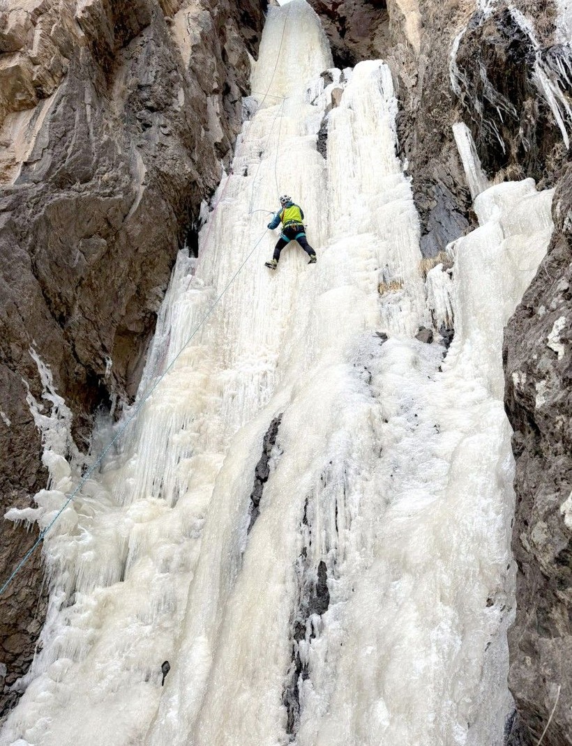 Kars’ta yeni adrenalin rotası! Donan şelaleye dağcı akını - Resim: 6