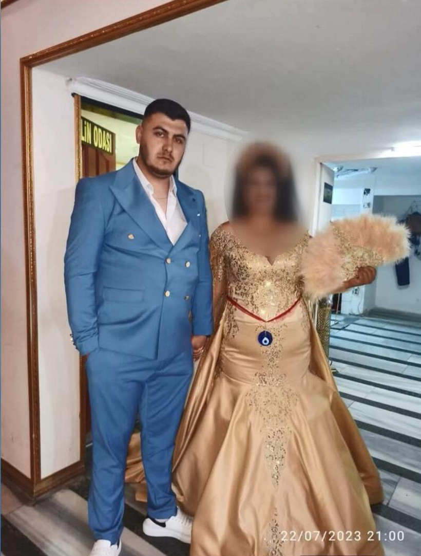 Eşine evlilik yıldönümünde çiçek almıştı. Veremeden öldürüldü - Resim : 2