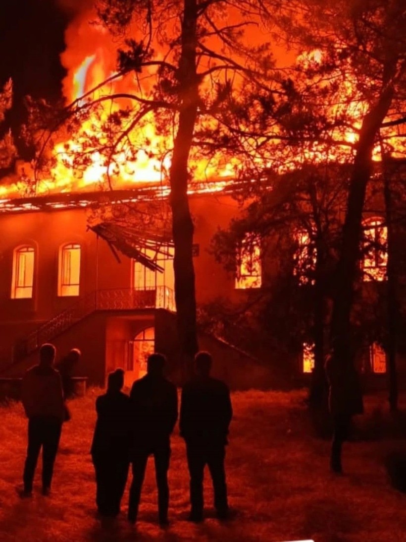 Cumhuriyet'in ilk yıllarından kalmıştı: Bir tarih kül oldu - Resim: 2