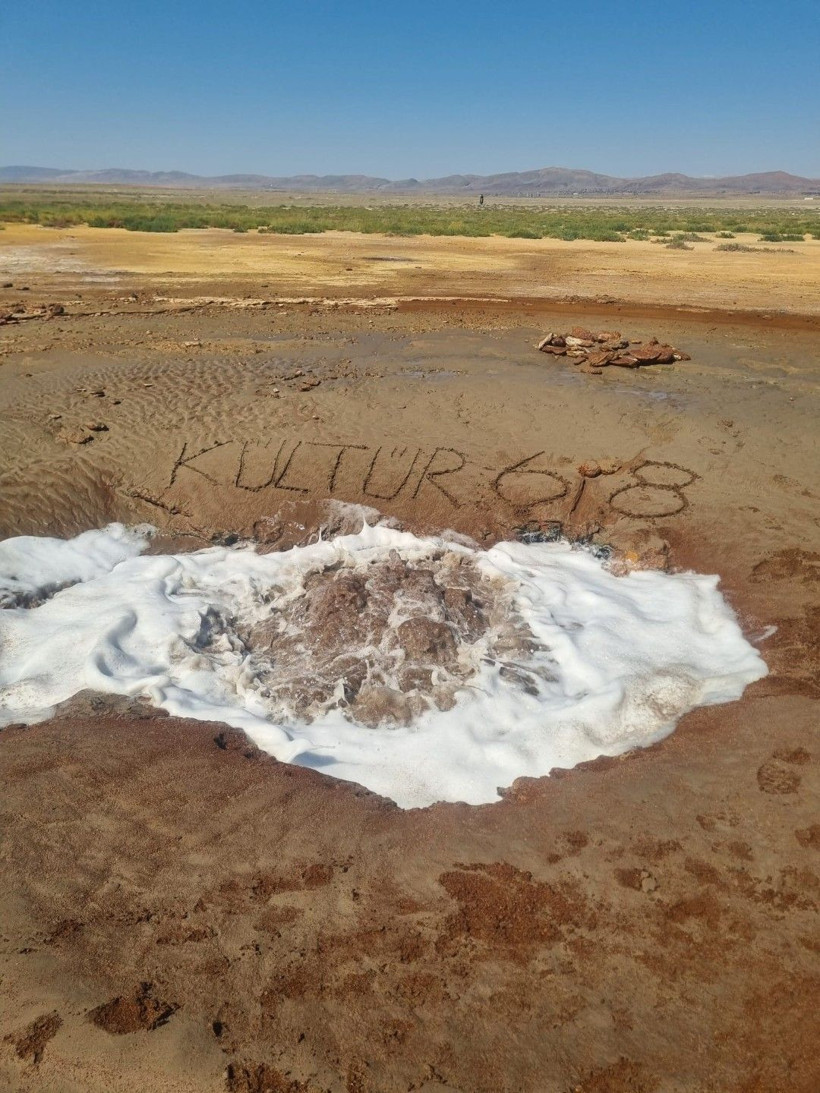 Türkiye'de tek: Aniden fışkırıyor, gözden kayboluyor - Resim: 2