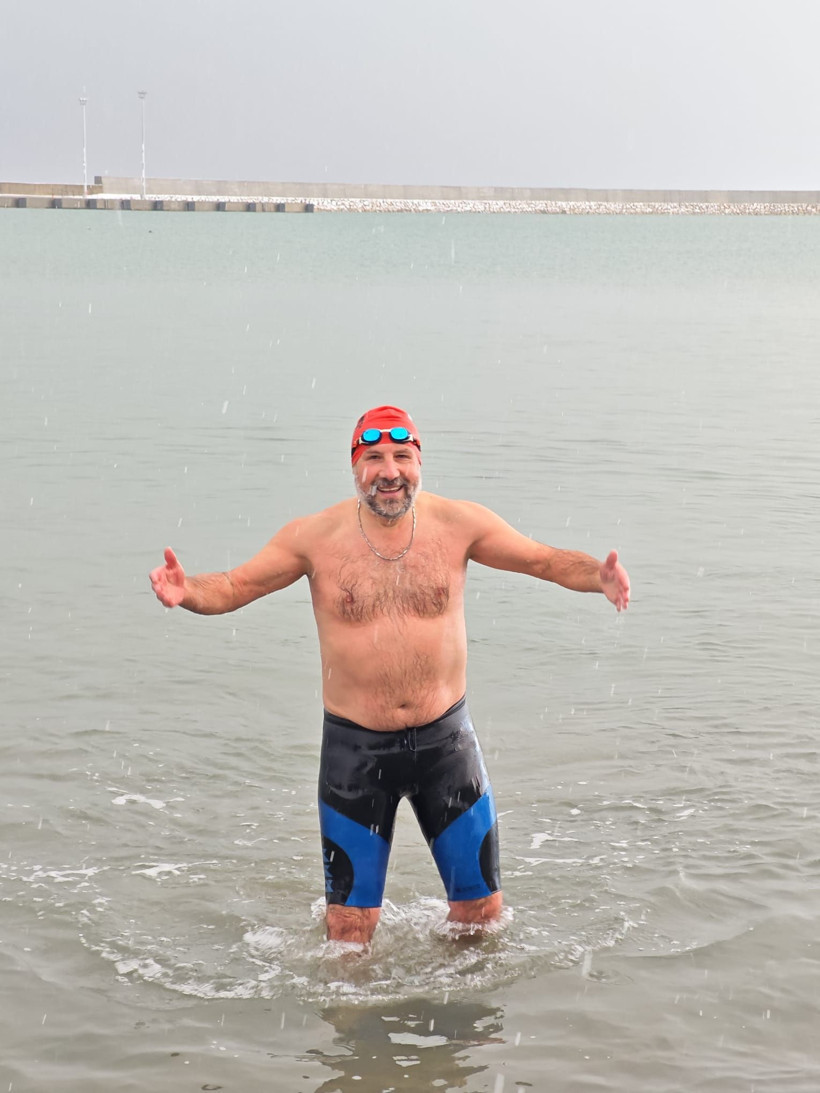 Kar altında yüzdü, ne yiyerek zinde kaldığını açıkladı - Resim: 1