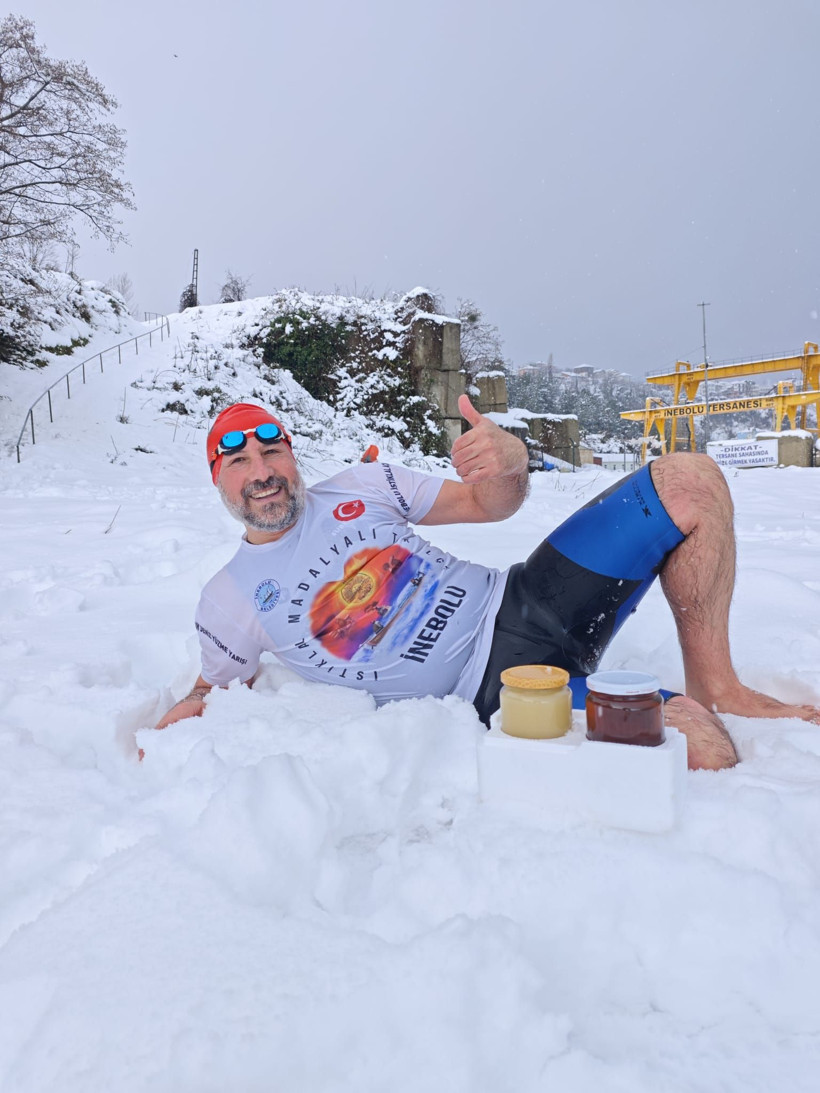 Kar altında yüzdü, ne yiyerek zinde kaldığını açıkladı - Resim: 3