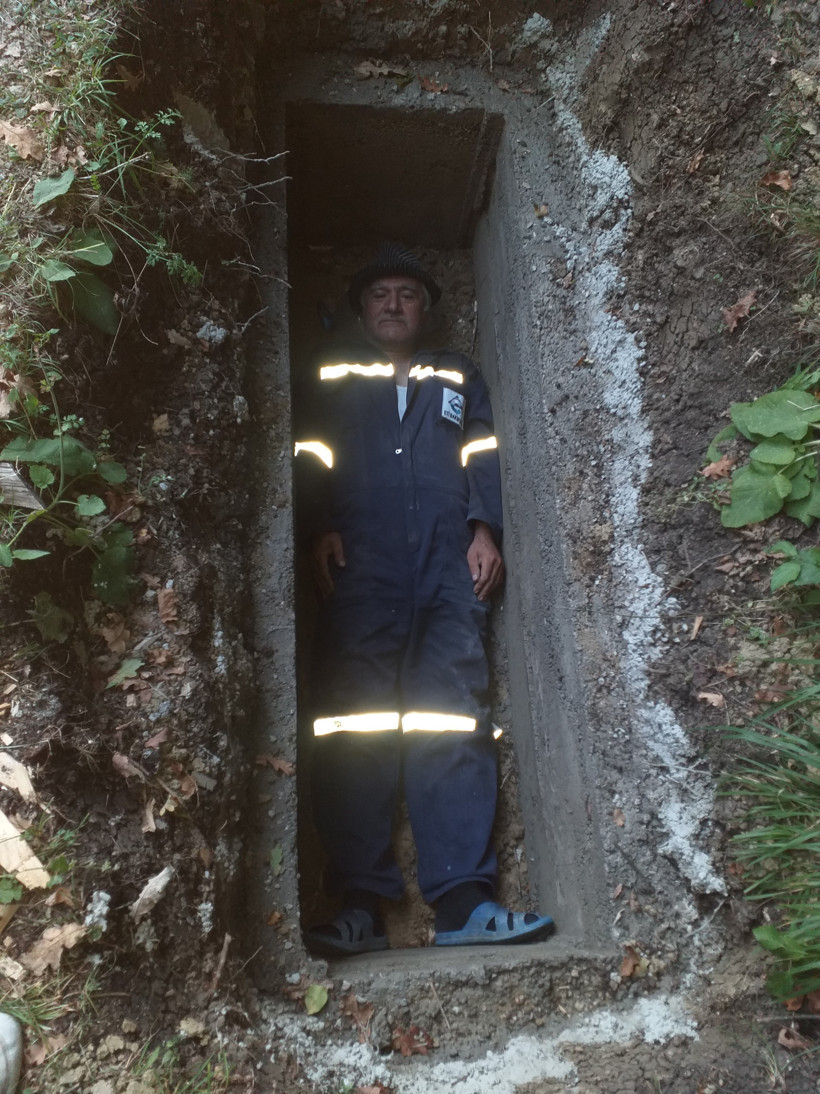 Rüyasında öldüğünü gördü, kendi mezarını kazdı - Resim : 2