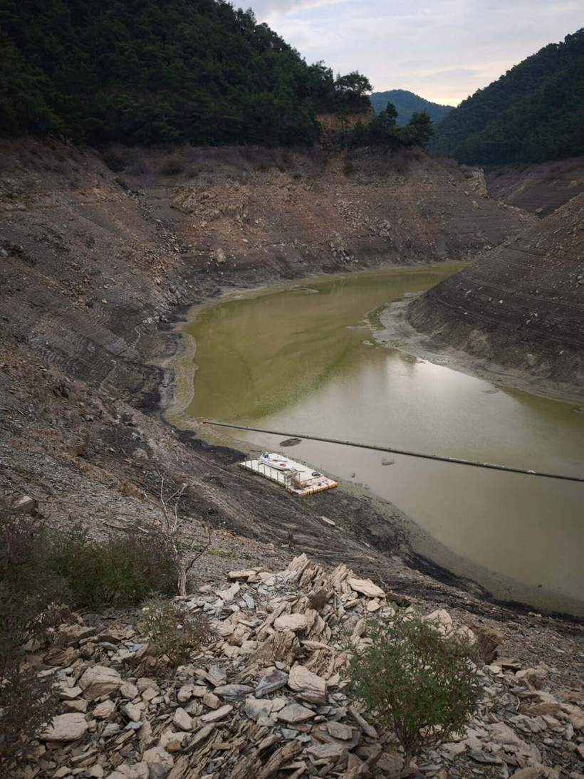 İzmir’de Balçova Barajı kurudu: 6 barajın 3’ü tamamen boş - Resim : 1