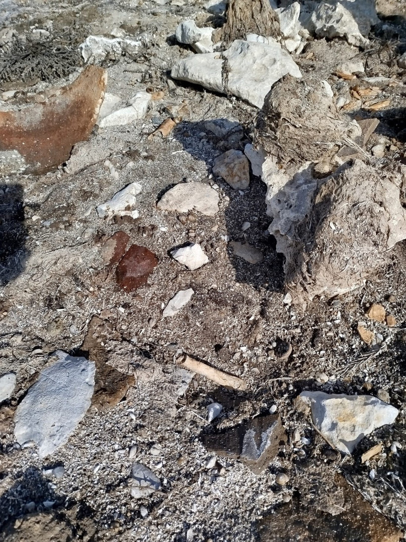 Sular çekilince insan kemikleriyle dolu küpler ortaya çıktı - Resim : 3