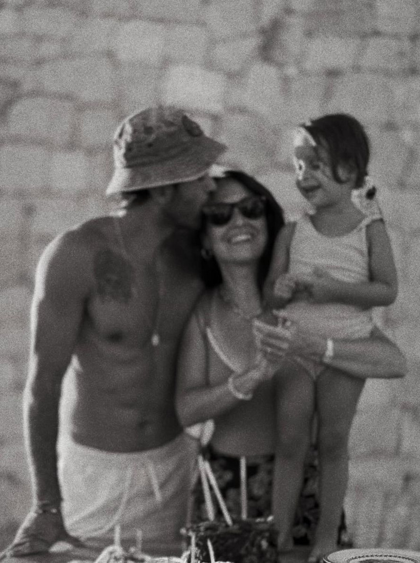 Barış Arduç'tan Gupse Özay'a romantik doğum günü kutlaması - Resim : 1