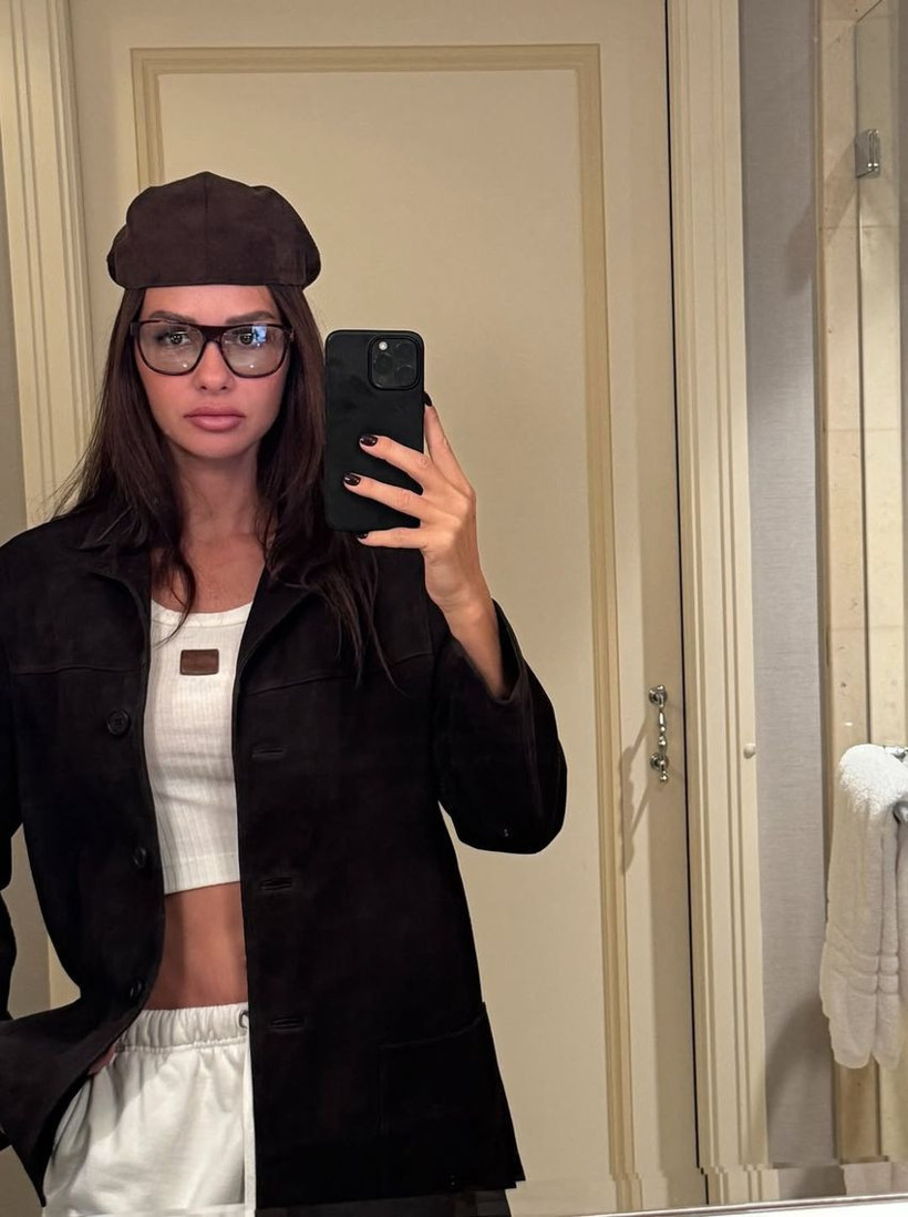 Yasemin Ergene boşanma ardından soluğu Prag'da aldı - Resim : 2