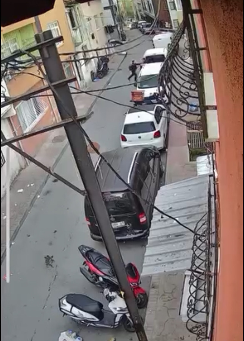 'Katliam yapacağım' dedi, boynundan bıçakladı, serbest kaldı - Resim : 1