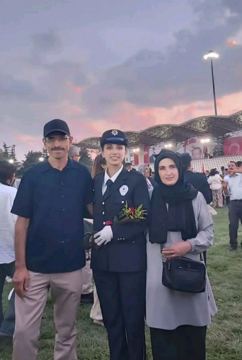 Şehit polise veda - Resim : 3