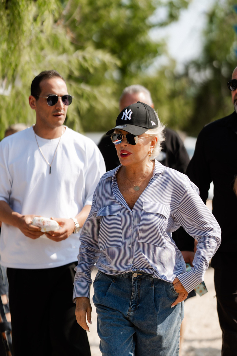 Ajda Pekkan hayvanseverlere çağrıda bulundu - Resim : 1